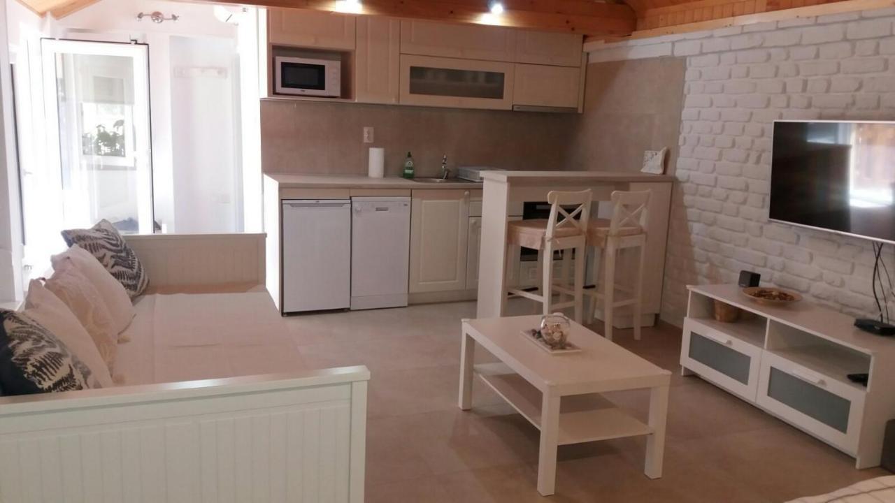 Rita Apartman & Studio Зренянин Экстерьер фото