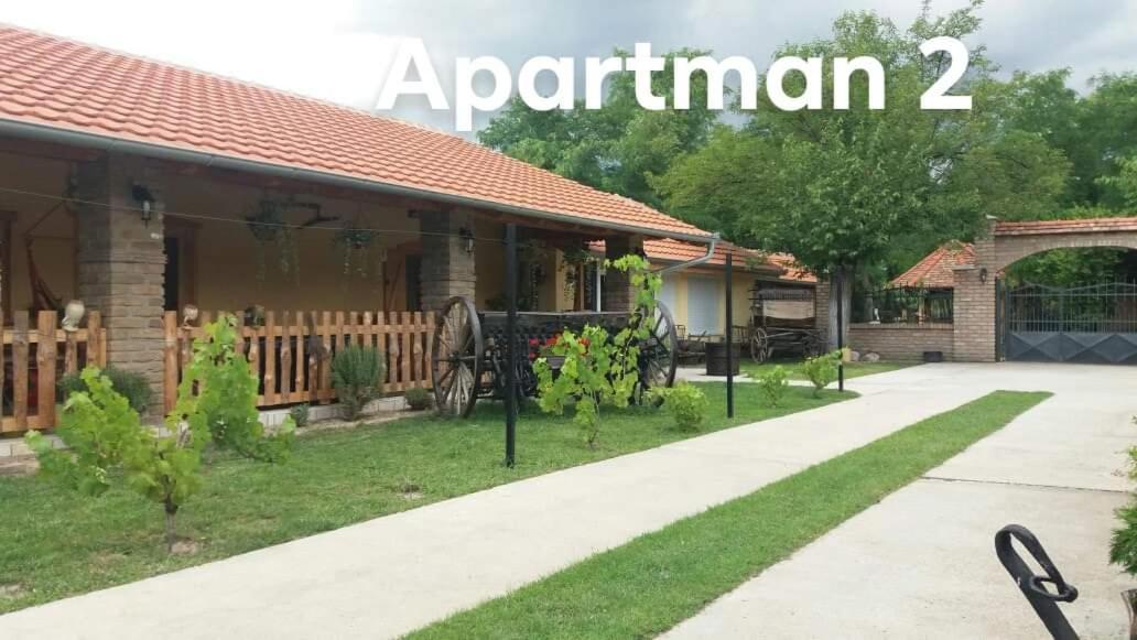 Rita Apartman & Studio Зренянин Экстерьер фото