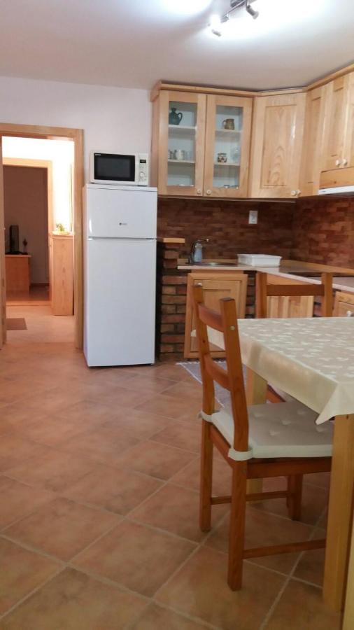 Rita Apartman & Studio Зренянин Экстерьер фото